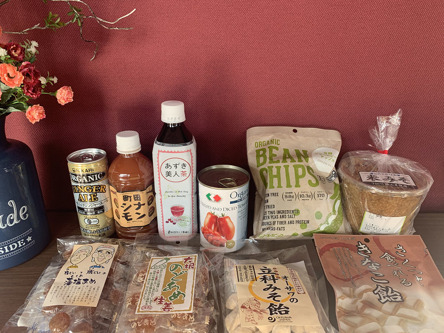 オーガニック商品も並ぶ